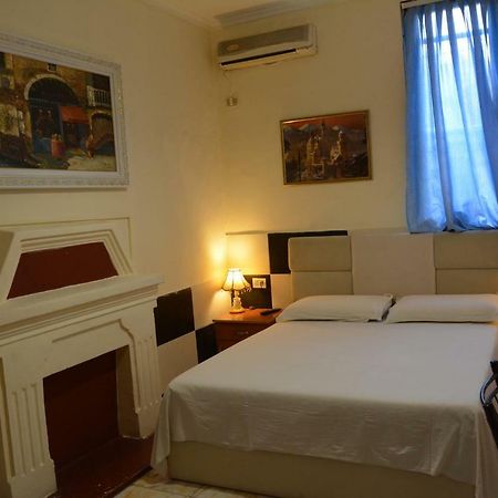 Hotel Republika Тирана Экстерьер фото